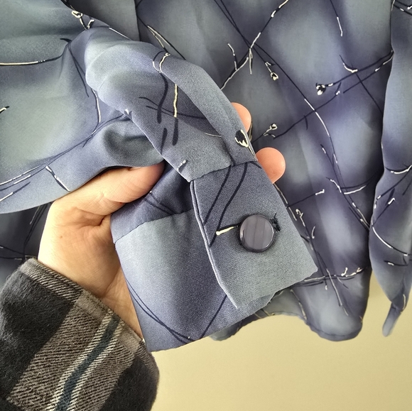 SUSAN GRAVER Style Woman's Size 2X Long Sleeve Button Up Shirt Blue Floral - Picture 3 of 8